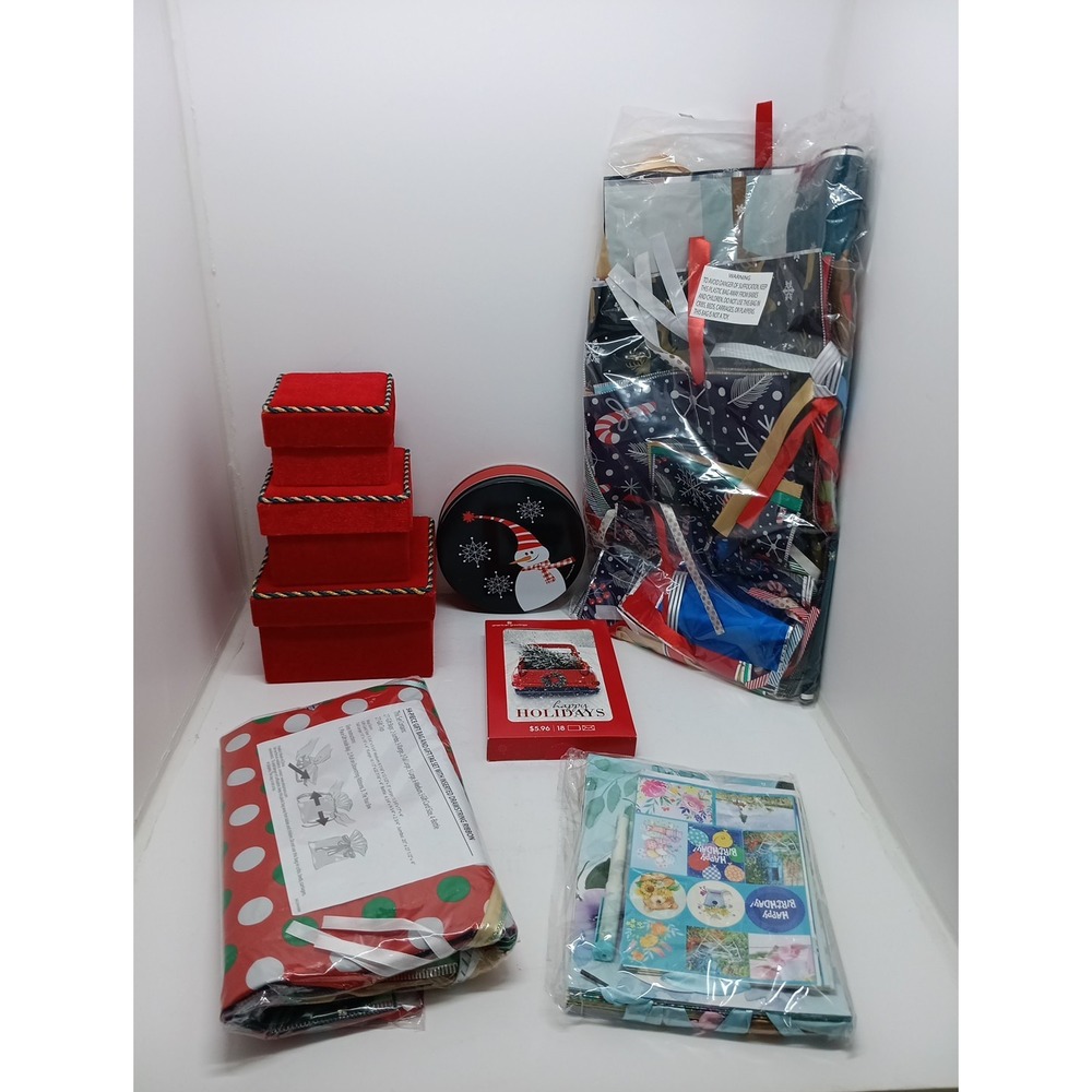 Christmas And Birthday Lot Of 8 Pieces, Round Cookie Tin And Gift Boxes Empty